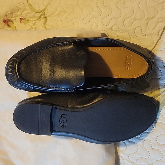 UGG black leather slip on loafers size 6 - Picture 4 of 5
